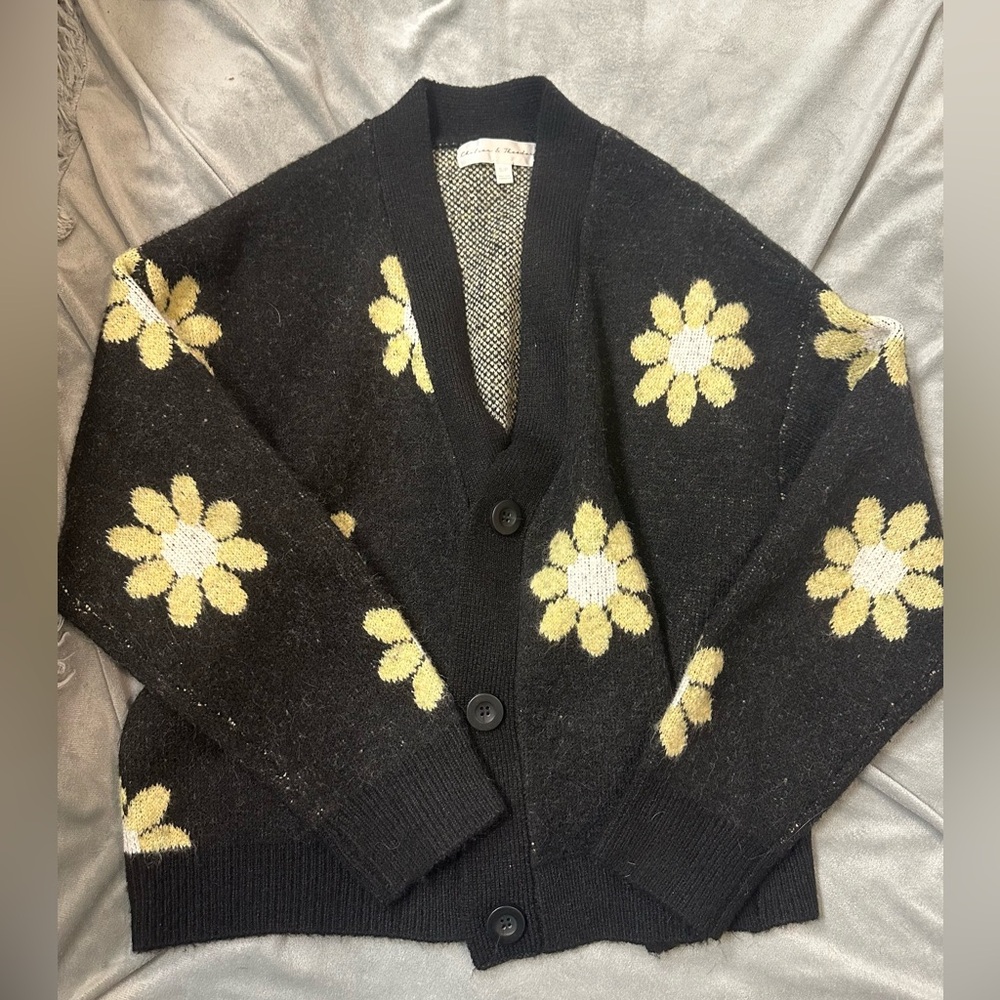 Floral Cardigan Size Small
